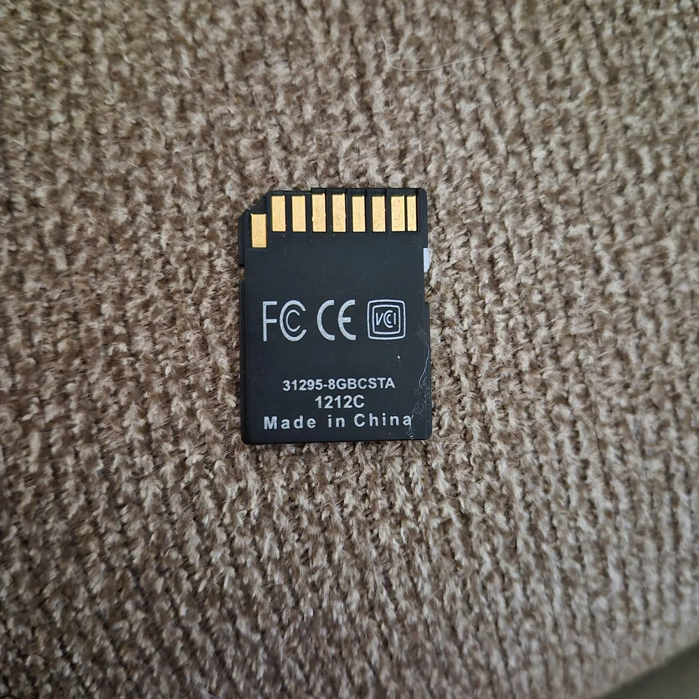 8GB SDHC Memory Card - Black and Purple